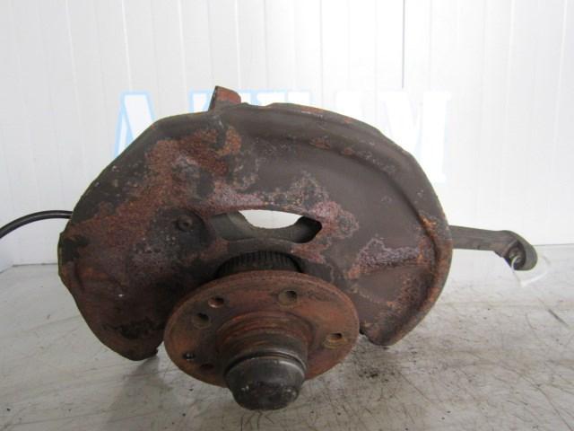 FUSEE AVANT DROITE Mercedes-Benz E (W210) (01-1995/03-2002), Utilisé, Mercedes-Benz