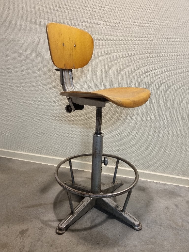 werkstoel,  tekentafelstoel, Ophalen, Gebruikt