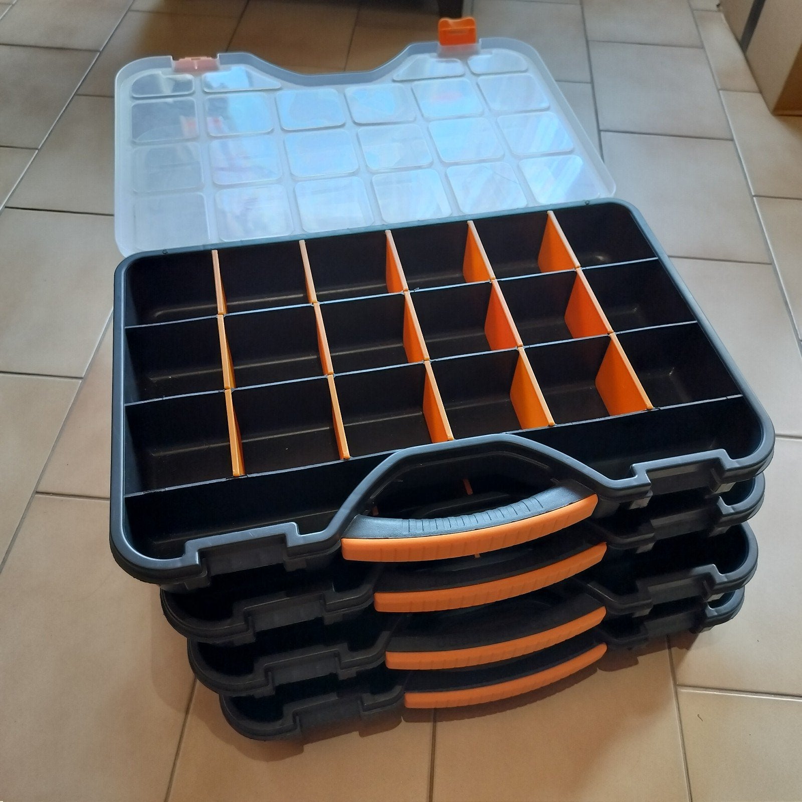 Lege sorteerdozen, Ophalen
