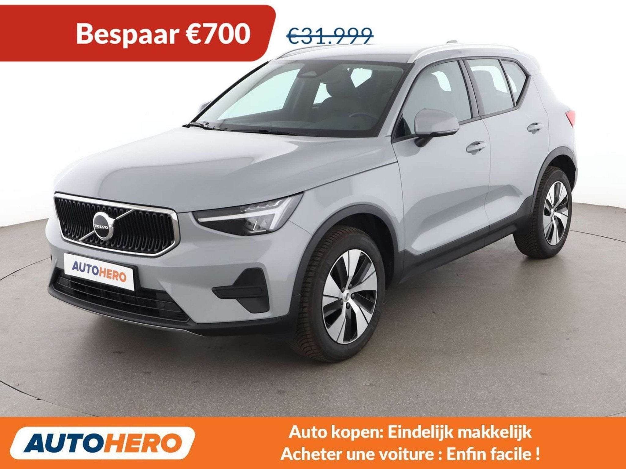 Volvo XC40 2.0 B3 Mild-Hybrid Core 2WD (bj 2025, automaat), Auto's, Gebruikt, 1688 kg, Overige brandstoffen, 5 zetels