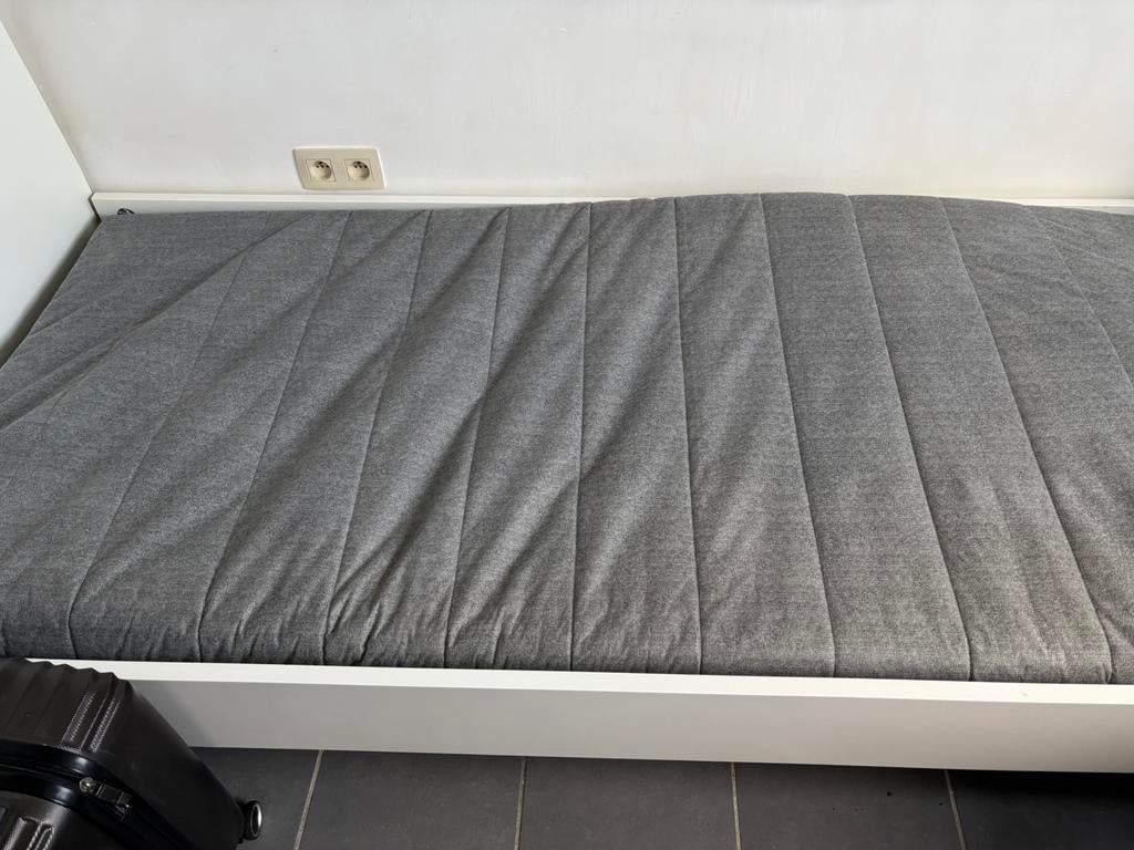 Lit +sommier+matelas 1 prrsonne, Huis en Inrichting, Slaapkamer | Bedden, Ophalen, Zo goed als nieuw, Eenpersoons, Wit
