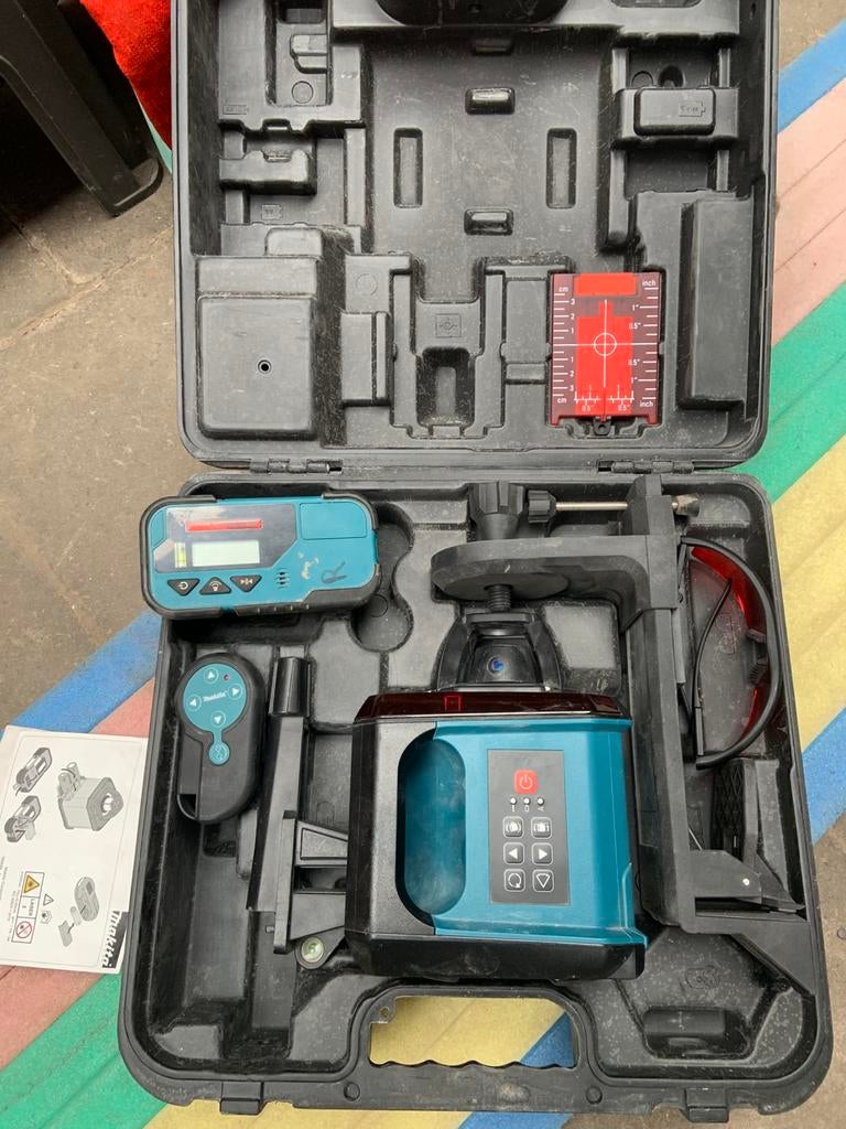 Rotatie laser makita skr200, Bricolage & Construction, Instruments de mesure, Enlèvement, Comme neuf