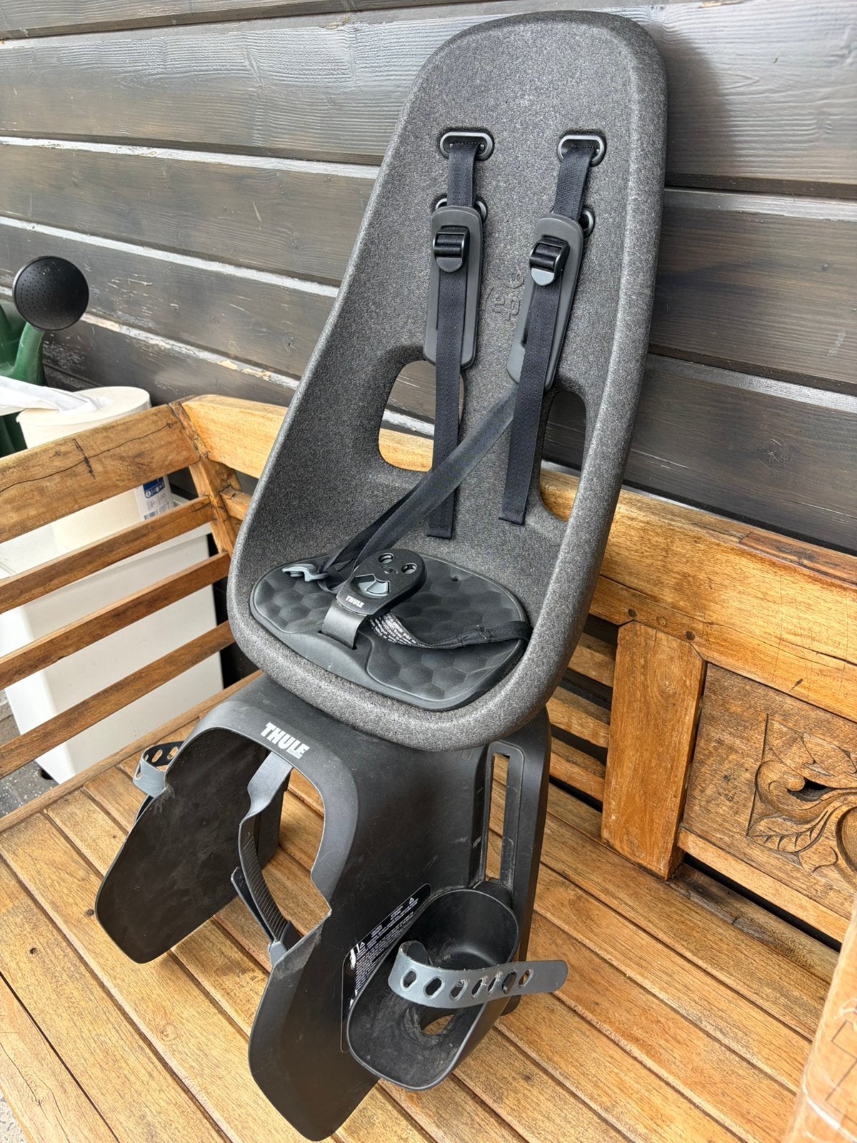 Siège de vélo Thule Yepp, Enlèvement, Utilisé, Siège arrière, Repose-pieds