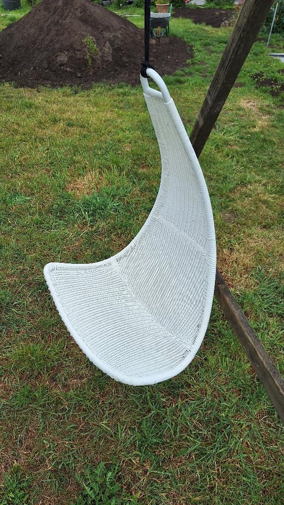 2 Ikea hangstoelen Svinga, Ophalen of Verzenden, Zo goed als nieuw, Eenpersoons