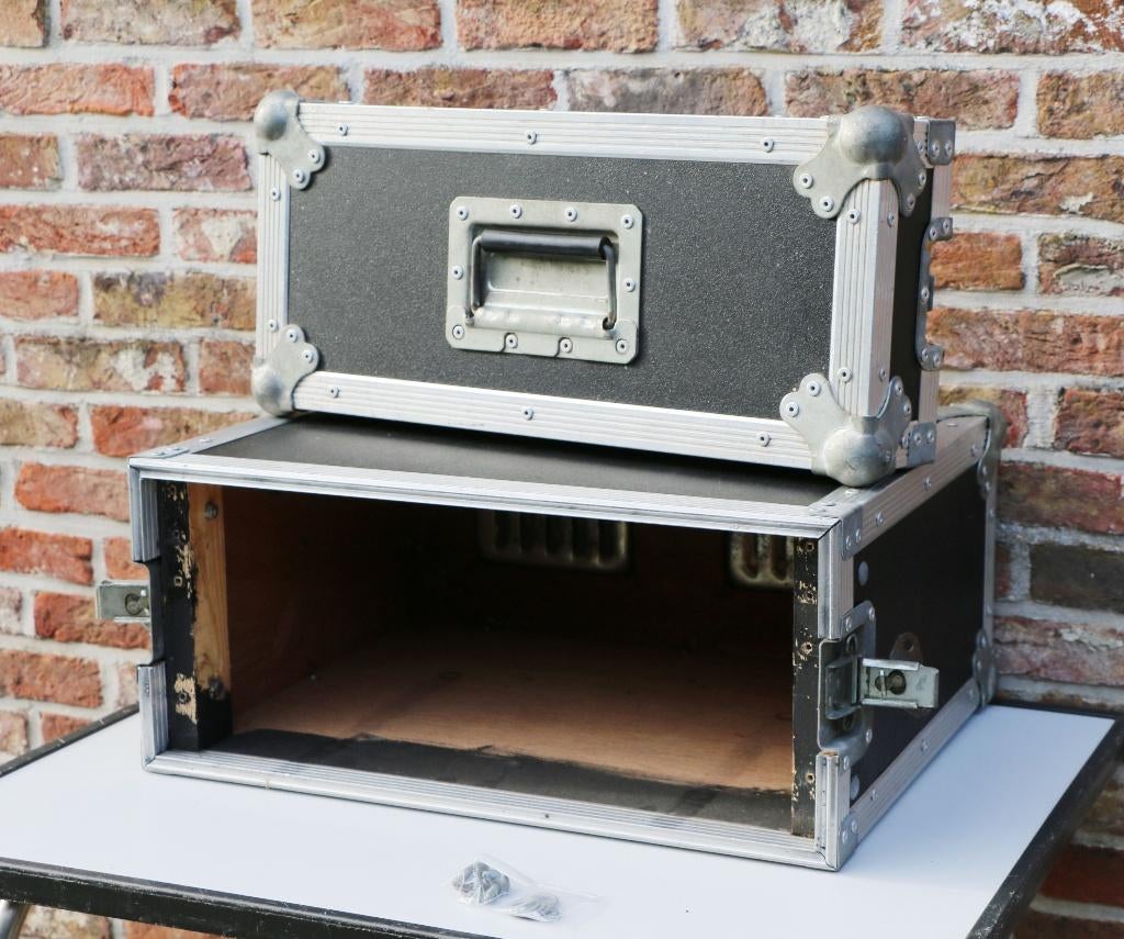 19" Flightcase (4 Unit), Musique & Instruments, Boîtiers & Valises, Comme neuf, Flight case, Enlèvement