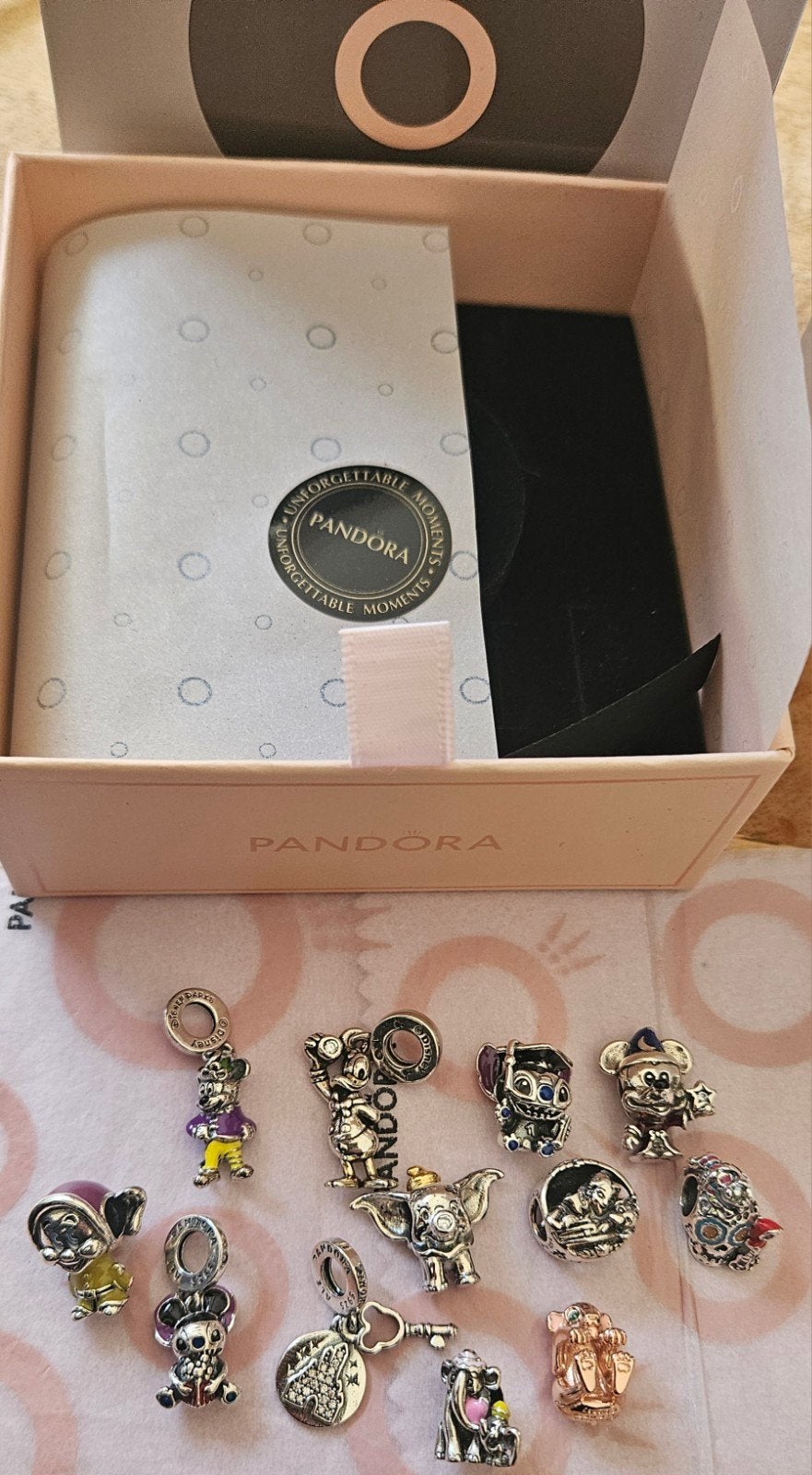 lot de 12 breloques en argent S925 Disney pandora état top, Bijoux, Sacs & Beauté, Bracelets à breloques, Pandora, Argent, Enlèvement ou Envoi