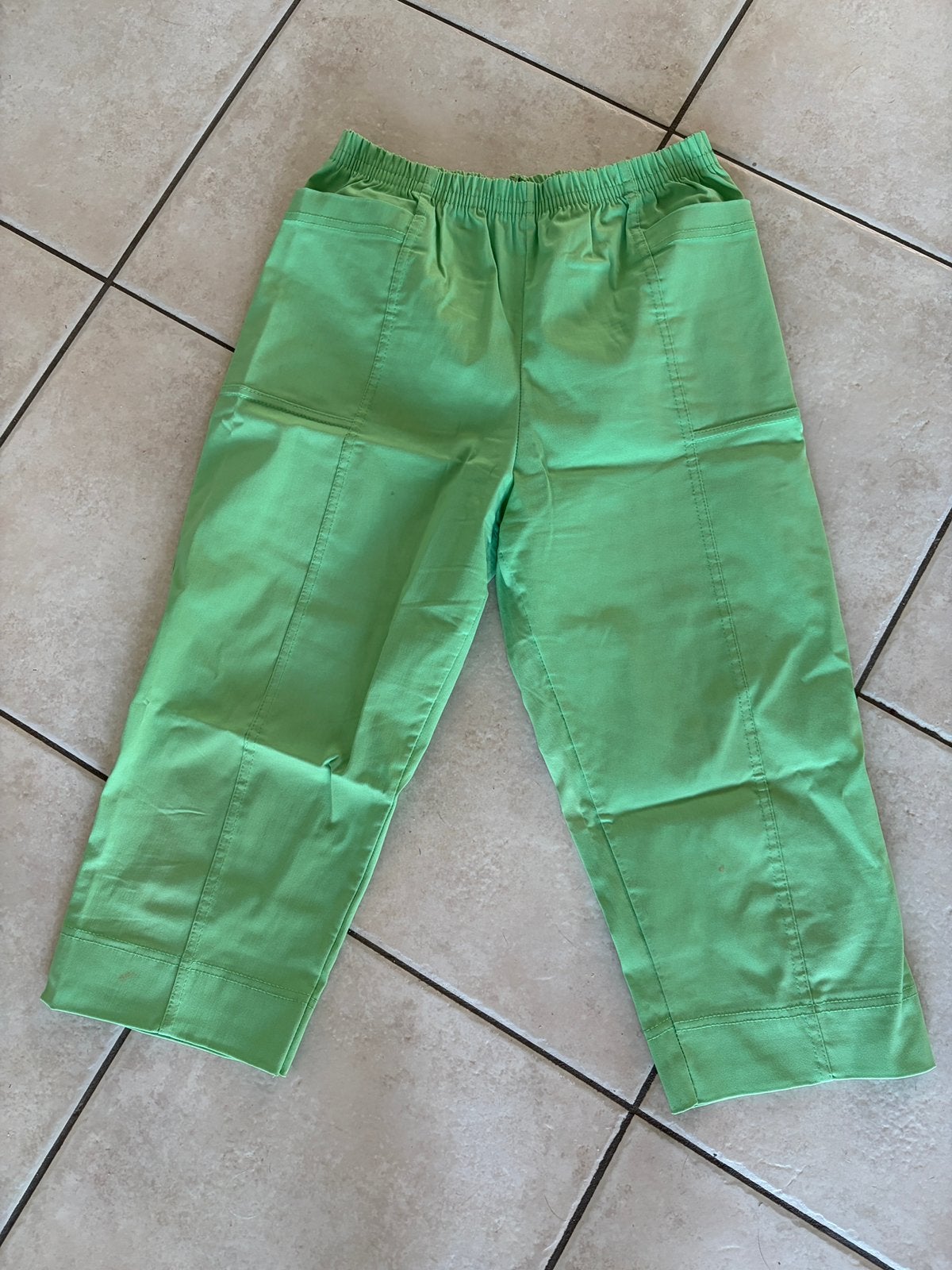 3/4 damesbroek maat M, Neuf, Trois-quarts, Taille 38/40 (M), Vert