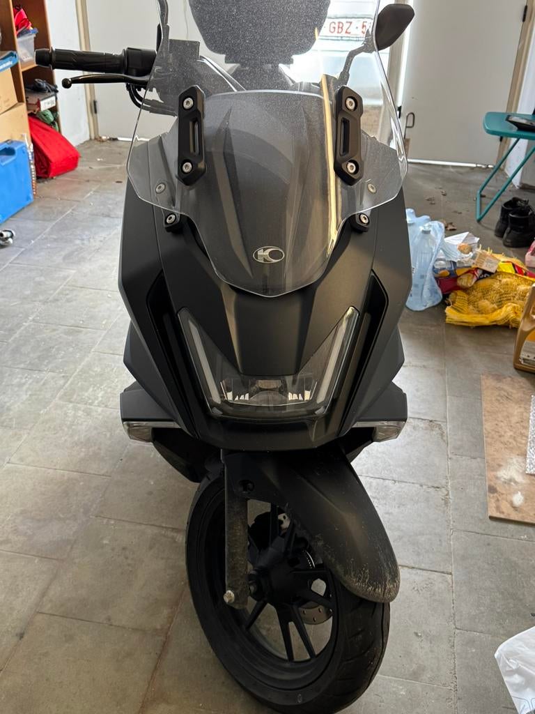 Kymco Skytown 125, Fietsen en Brommers, Ophalen, Zo goed als nieuw