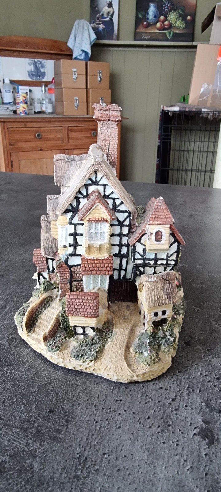 Miniatuur huisje, Ophalen, Zo goed als nieuw