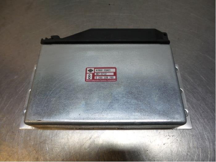 Ordinateur ABS d'un Nissan X-Trail (X-Trail 01-), -, 3 mois de garantie, Utilisé, -