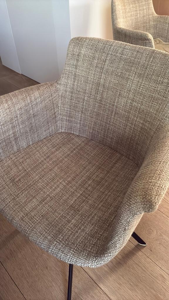 Stoelen, Ophalen, Zo goed als nieuw