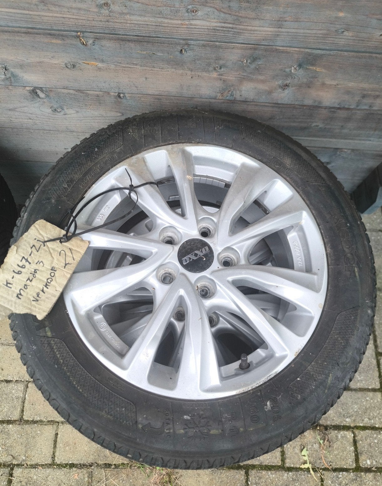 Roues Mazda 3 avec pneus 205 60 R16 92H - K-667-21, Autos : Pièces & Accessoires, Pneus hiver, Enlèvement ou Envoi, 16 pouces