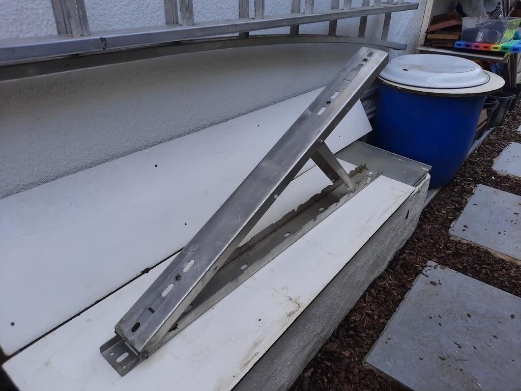 Zonnepaneel steunen 
En zonnepaneel ², Doe-het-zelf en Bouw, Zonnepanelen en Toebehoren, Gebruikt, Ophalen