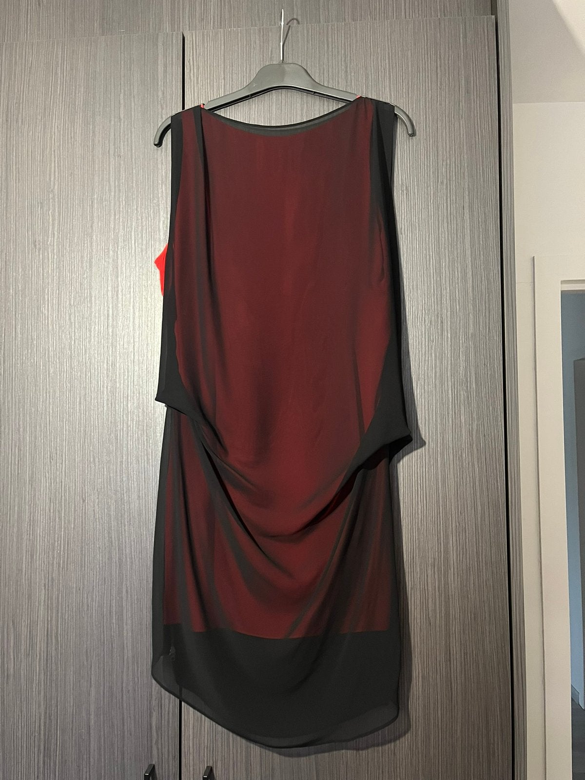 Zwart rood kleed met rits in zijkant  - Merk allsaints, Ophalen of Verzenden, Zo goed als nieuw, Maat 38/40 (M), Rood