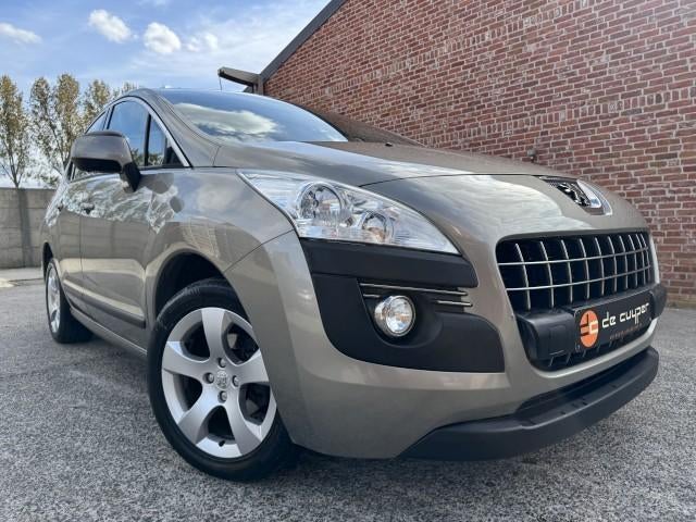 Peugeot 3008 1.6i "GARANTIE" cruise/clima/trekhaak/benzine!, Auto's, Voorwielaandrijving, Euro 5, Zwart, 4 cilinders