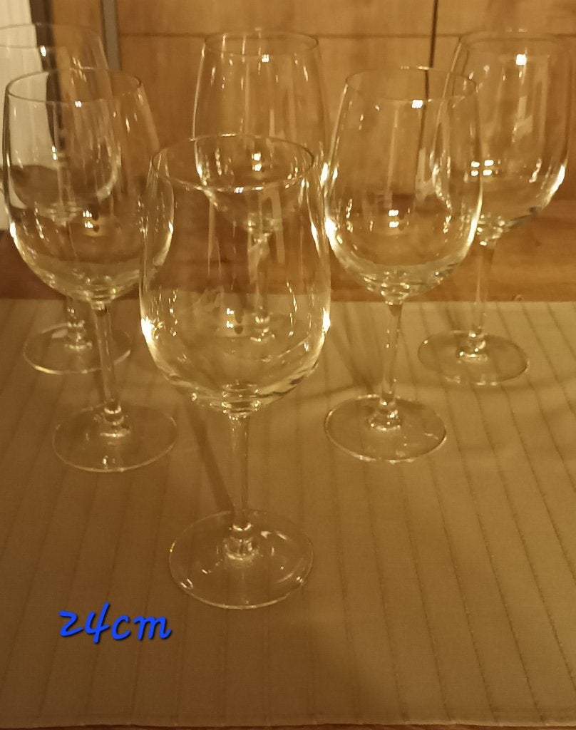 12 VERRES A VIN 16CM ET 24CM NOUVEAUX, Enlèvement, Neuf, Verre ou Verres