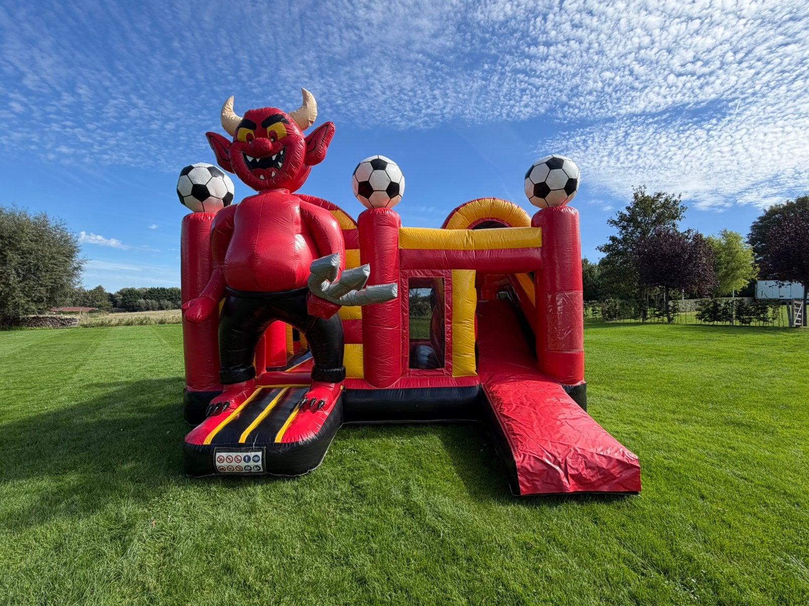 Multiplay rode duivels JB Inflatables, Kinderen en Baby's, Ophalen of Verzenden, Gebruikt