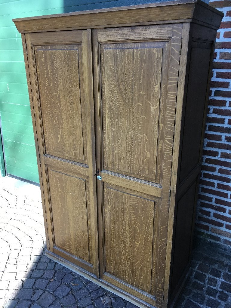 antieke vakkenkast, Ophalen