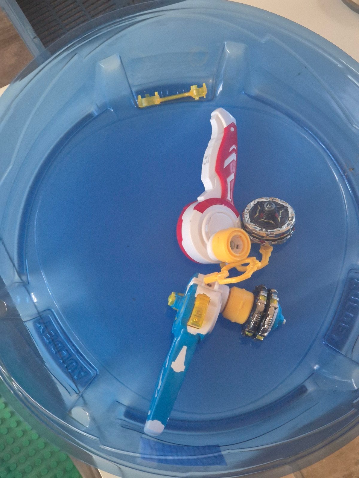 Beyblade, Ophalen of Verzenden, Zo goed als nieuw