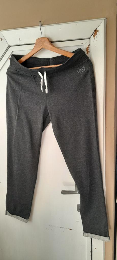 Prachtige grijze joggingbroek medium., Maat 38/40 (M), Ophalen of Verzenden, Zo goed als nieuw, Lang