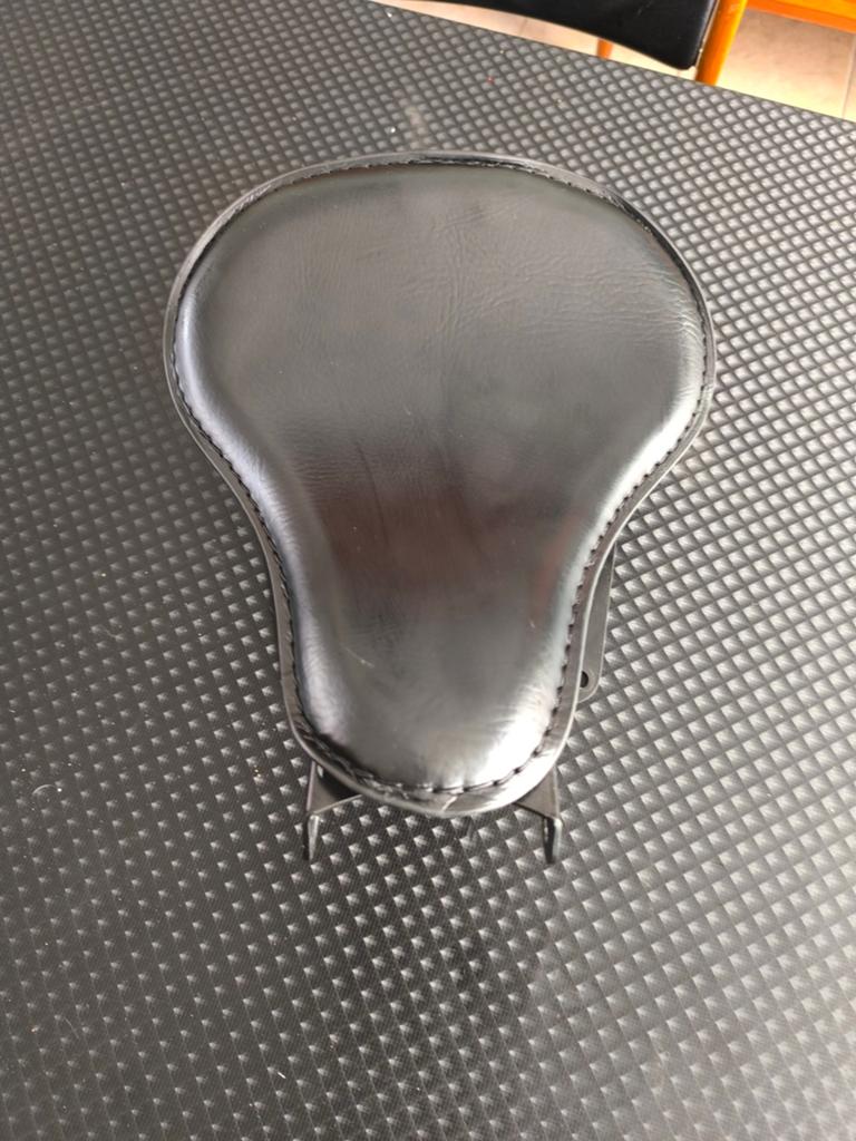 Selle a ressort Harley Davidson plug n'play chassis dyna, Enlèvement