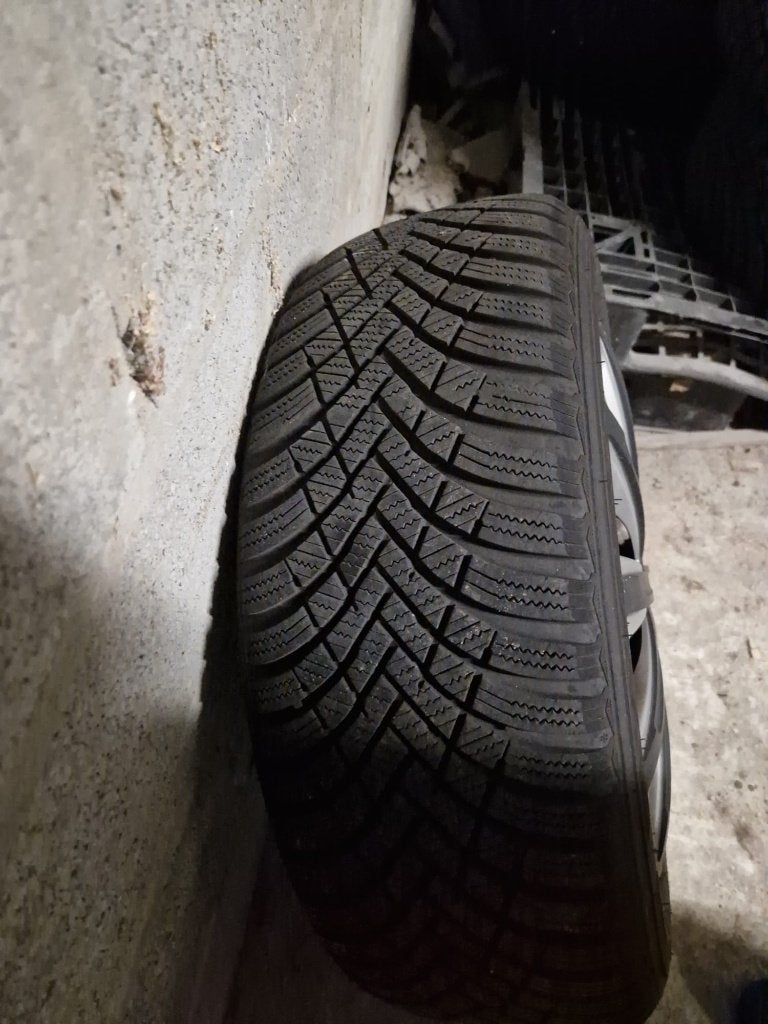 Stalen velgen met winterbanden en wieldeksels 	5x108, Auto-onderdelen, Ophalen, Gebruikt, Velg(en), 16 inch