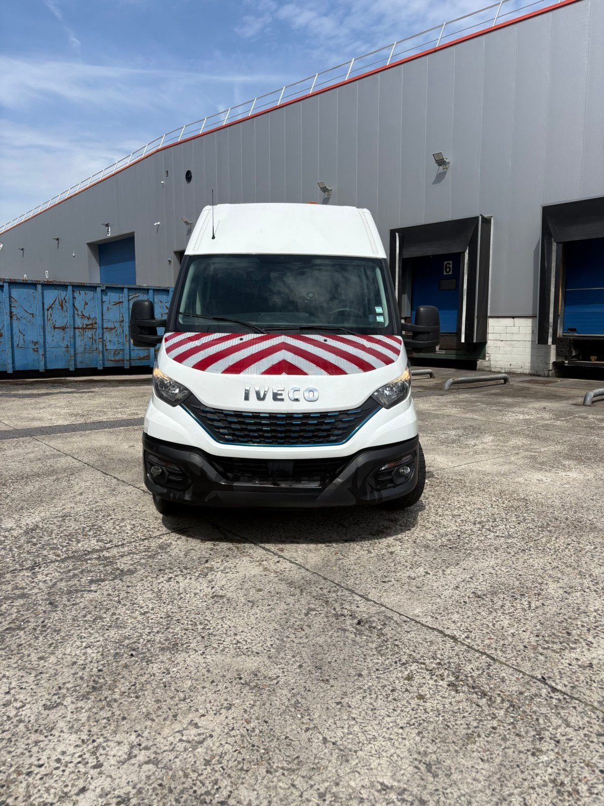 Iveco daily 6 zit cng automaat, Auto's, Automaat, Zwart, Overige bekleding, Wit