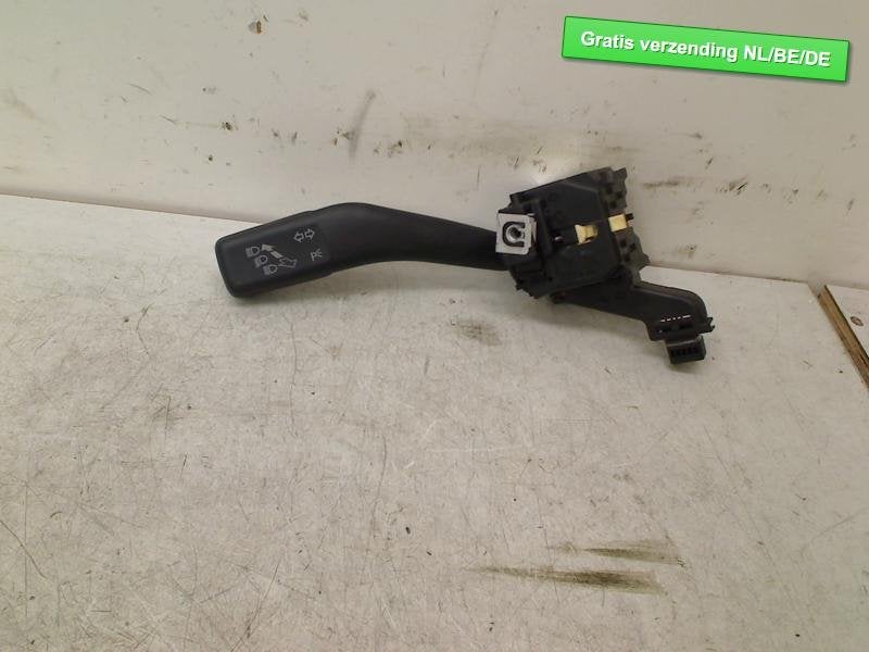 STUURSCHAKELAAR LINKS Volkswagen Golf VI (5K1) (1K0953513E), Auto-onderdelen, Dashboard en Schakelaars, Gebruikt, Volkswagen, Volkswagen AG