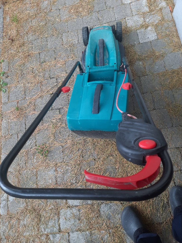 Tendeuse bosch, Jardin & Terrasse, Tondeuses à gazon, Enlèvement, Comme neuf