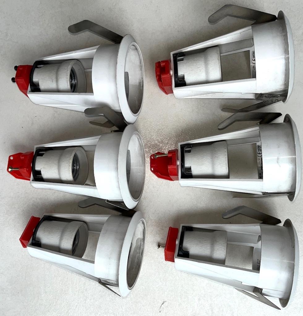 ensemble de 8 spots pour installation au plafond, Maison & Meubles, Lampes | Spots, Enlèvement ou Envoi, Spot encastrable ou Spot mural