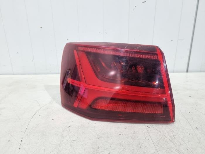 Achterlicht links van een Audi A6, Gebruikt, -, -, -
