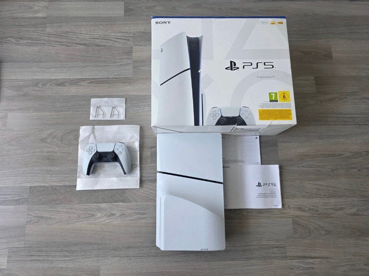 Playstation 5 slim disc ( nieuw ), Ophalen of Verzenden, Zo goed als nieuw, Playstation 5