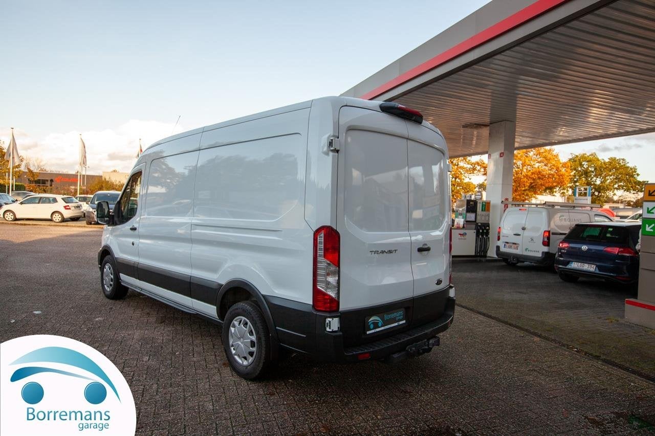 Ford Transit 2T 330 L3H2 ecoblue 130 trend business, Auto's, Bestelwagens en Lichte vracht, 0 kg, Wit, Ford, Te koop