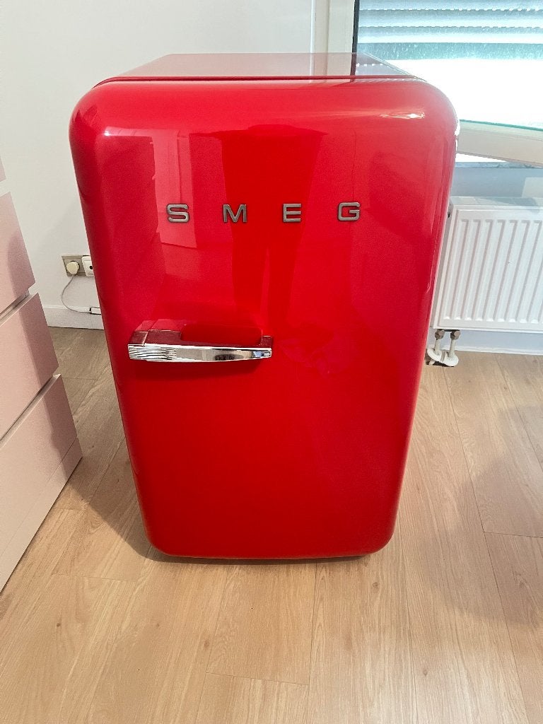SMEG koelkast, 100 tot 150 liter, Zo goed als nieuw, 45 tot 60 cm, Met vriesvak