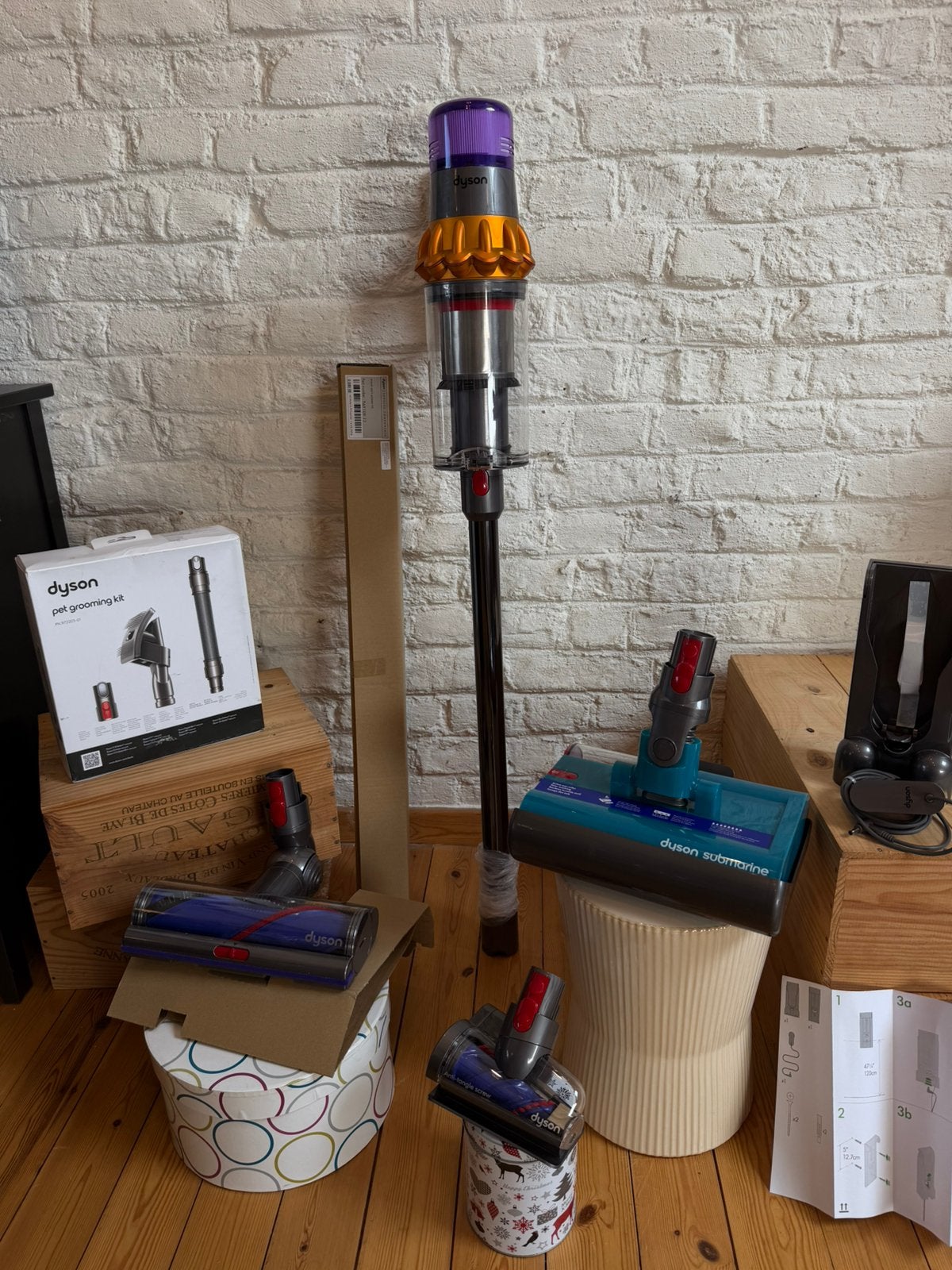 Dyson V15 Submarine aspire et lave comme sortie du magasin, Fonction serpillière, Enlèvement ou Envoi, Réservoir, Comme neuf