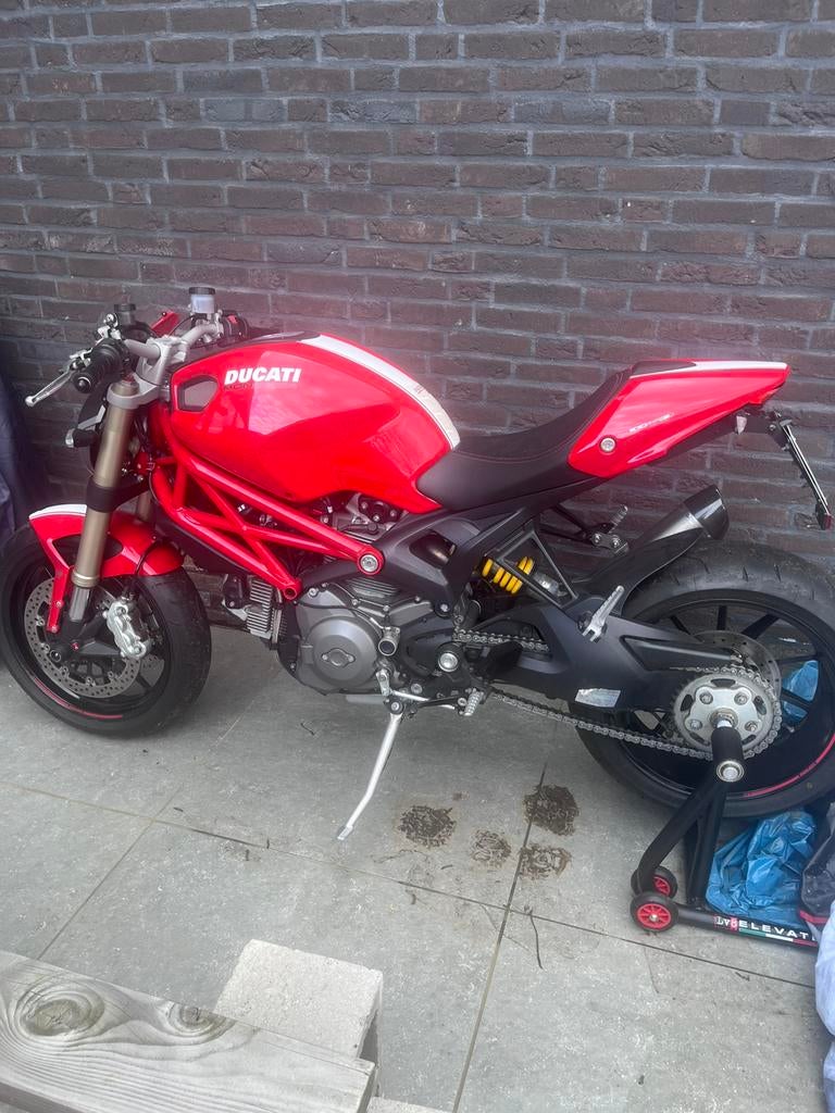 Ducati monster1100 evo, Entreprise, Occasion, Plus de 35 kW, Permis Moto A1 minimum