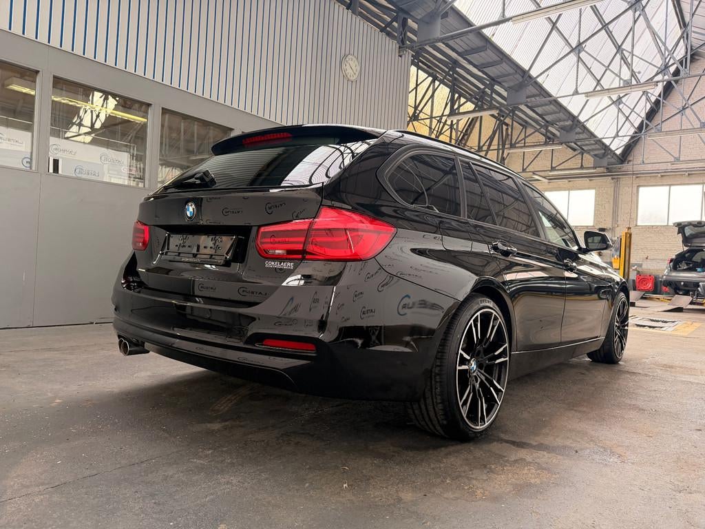 BMW 3-Reeks 320i Touring automaat (bj 2018), Auto's, Automaat, 1998 cc, Stof, Parkeersensor