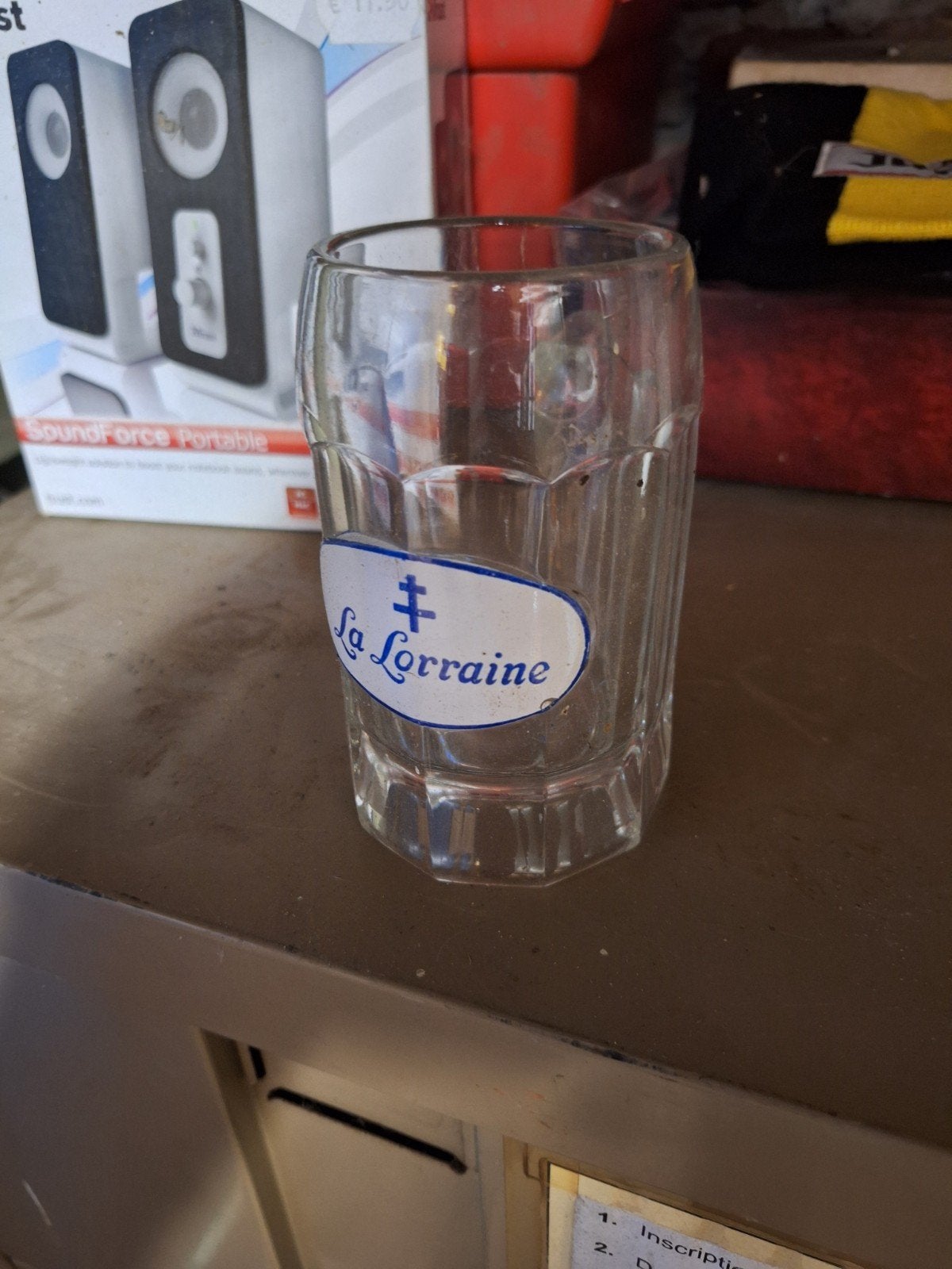 Ancienne chope bière émaillée La Lorraine, Collections, Enlèvement ou Envoi, Utilisé, Verre ou Verres, Autres marques