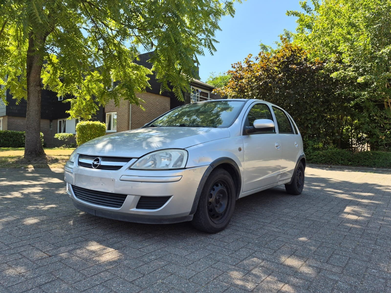 Opel Corsa 2005 essence — Automatique — 143 000 km, Achat, Vitres électriques, Automatique, Corsa