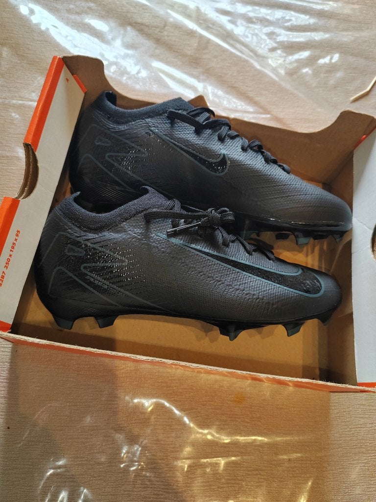 Nike Mercurial Vapor 16 PRO FG – NEUVES – T.35, Sports & Fitness, Enlèvement ou Envoi, Neuf, Chaussures