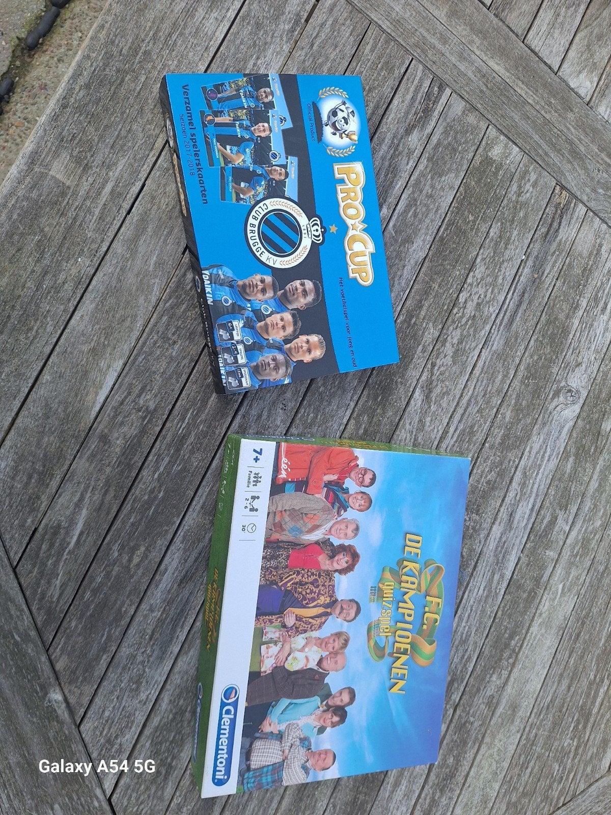 Gezelschap spelletjes, Ophalen