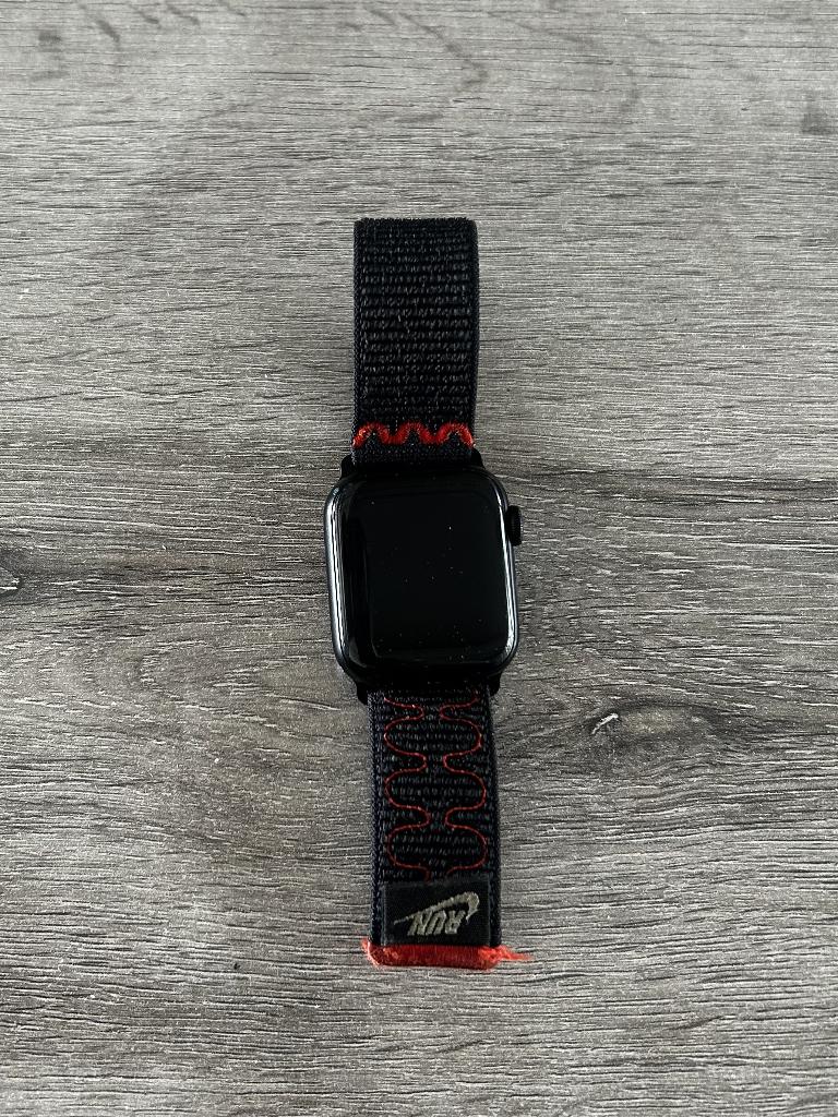 Apple Watch SE3 2025 (GPS + Cellular) Nike, Étanche, IOS, Comme neuf, Enlèvement