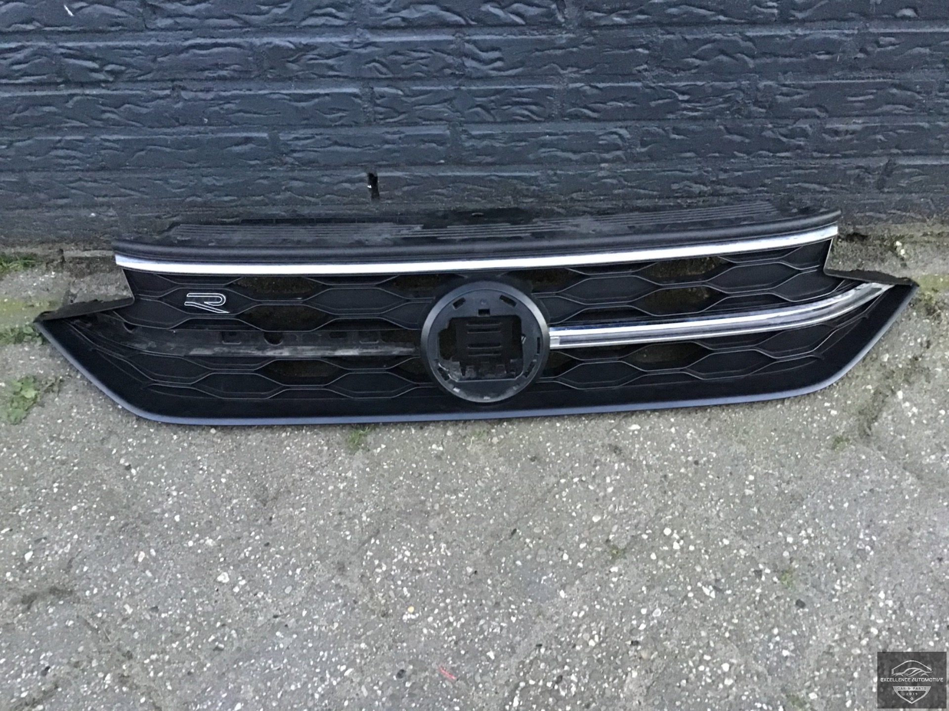 VW Taigo 2G7 2021+ R-Line Grille Grill LED 2G7853655S Origin, Gebruikt, Volkswagen, Volkswagen AG, Vw@volkswagen.de