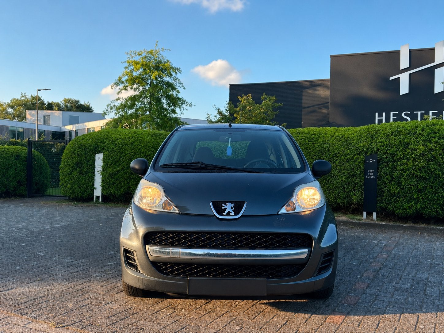 Peugeot 107 euro 4 140 dkm 999 benzine 2010, Auto's, 50 kW, Particulier, Euro 4, Onderhoudsboekje