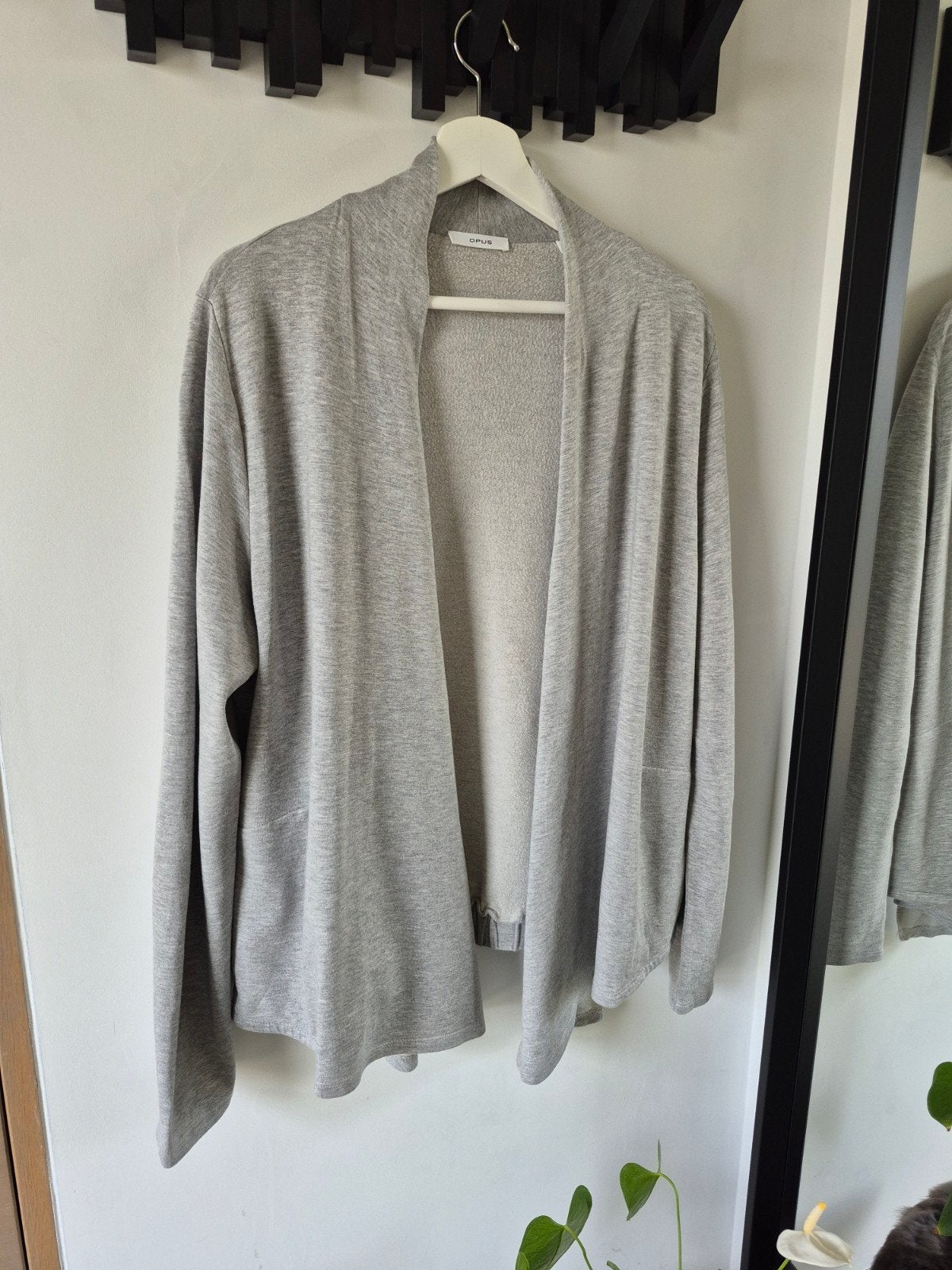 Gilet Opus 44, Vêtements | Femmes, Pulls & Gilets, Taille 42/44 (L), Gris, Enlèvement ou Envoi, Comme neuf