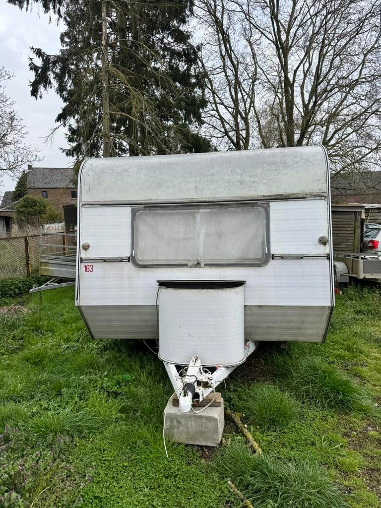 Caravene  pour terain privé ou cabane de  chantier, Particulier