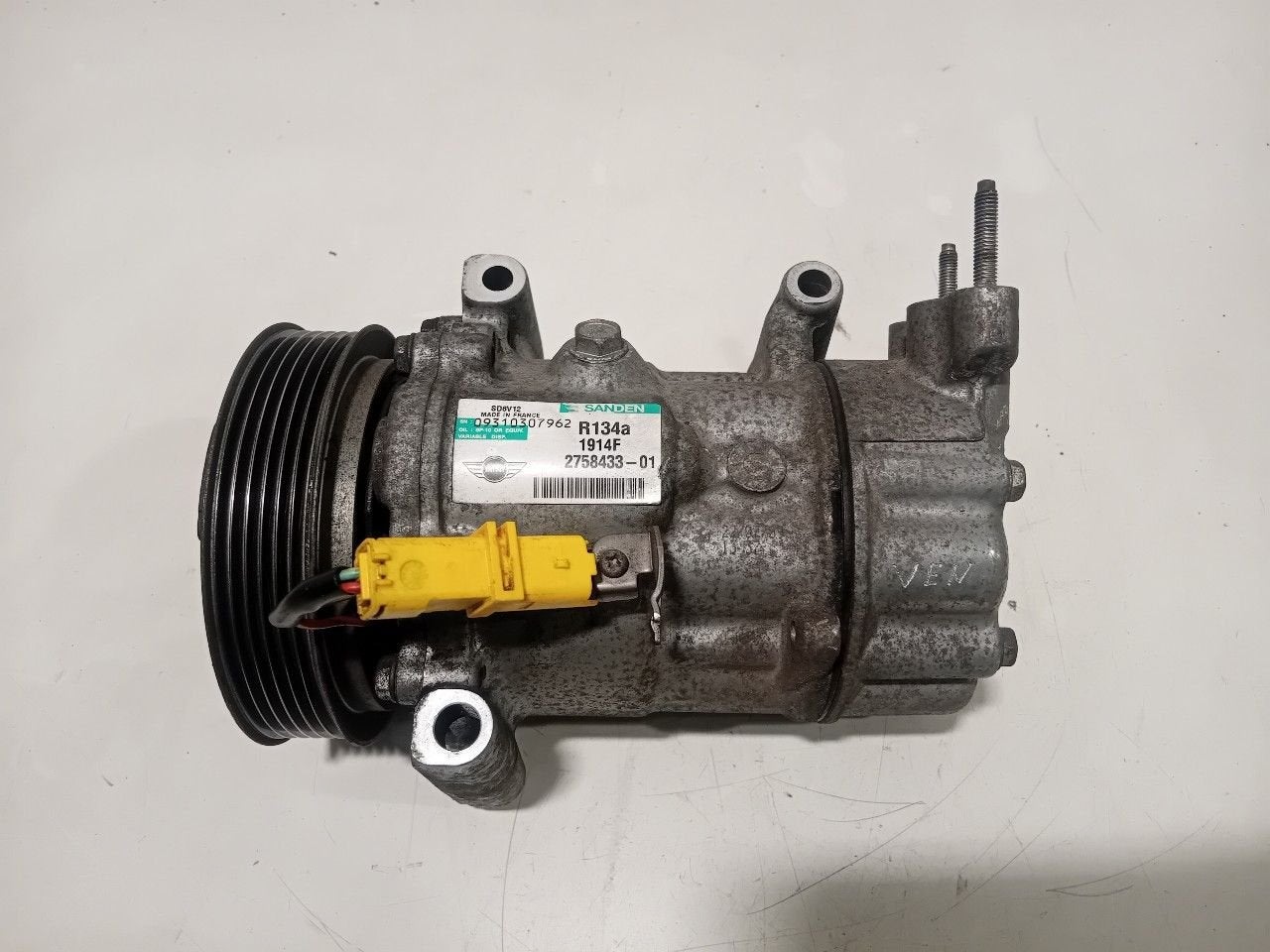 Airco pomp Mini Clubman, Auto-onderdelen, Onderdelen@venauto.nl, Van der Ven Autorecycling B.V., Gebruikt, Ettenseweg 76, 4706 PB Roosendaal, The Netherlands