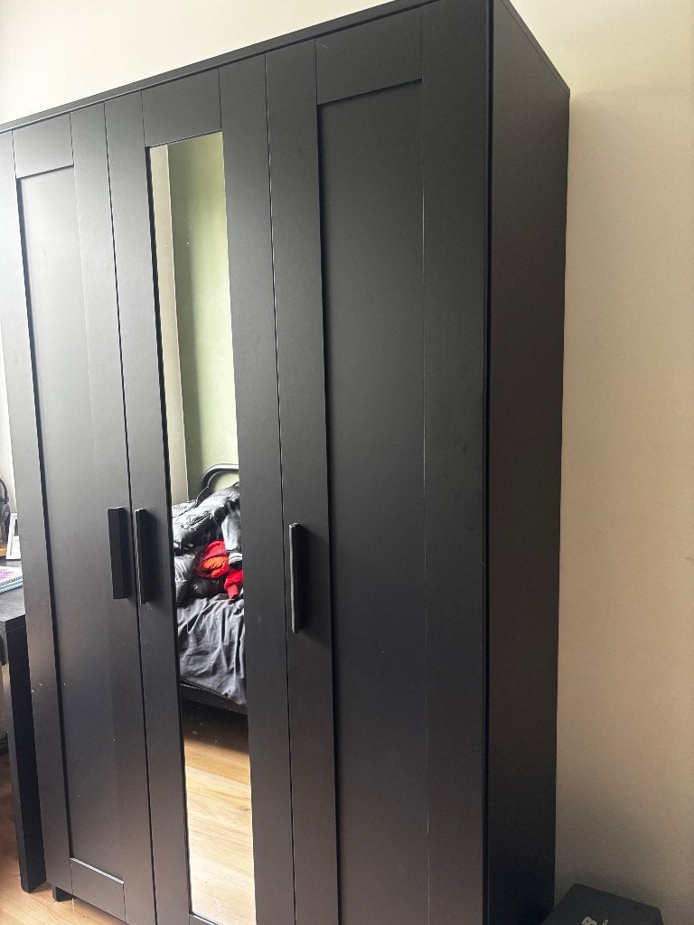 IKEA BRIMNES zwarte kast met 3 deuren, Huis en Inrichting, Ophalen, Gebruikt, 100 tot 150 cm, 150 tot 200 cm