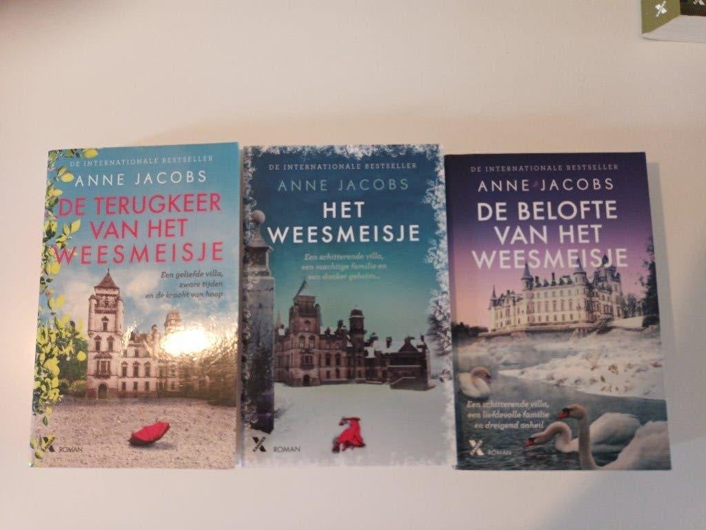 Anne Jacobs, het weesmeisje 3 boeken van de serie, Enlèvement ou Envoi, Comme neuf