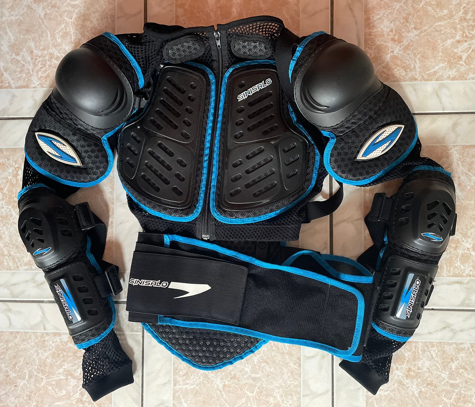 Sinisalo Protectievest / Beschermingsjas–Maat L–Zwart/Blauw, Enlèvement, Seconde main, Vêtements de motocross